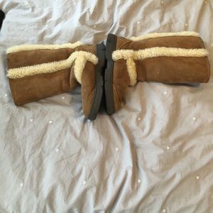 Ugg Sundance Boots